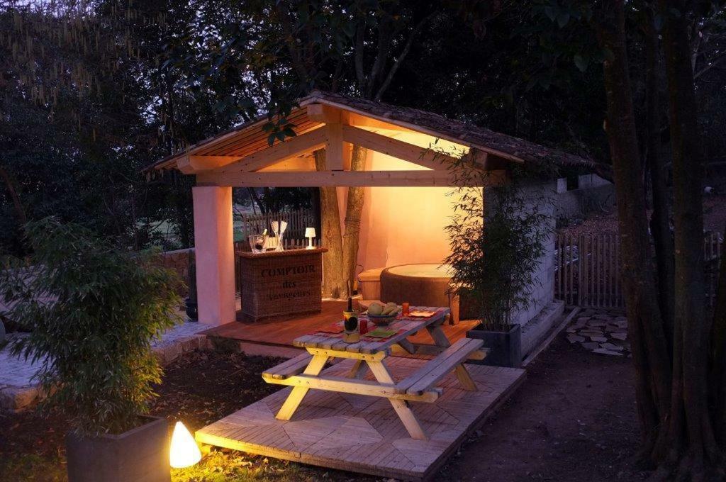 Roulotte De Charme Villa Grasse Exterior photo